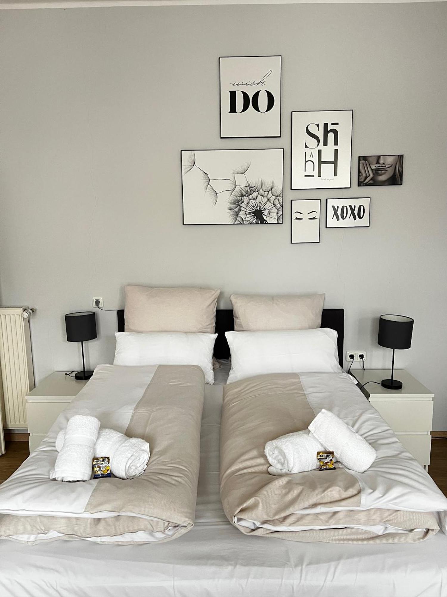 Qonroom - As Individual As You - Oeynhausen City Bad Oeynhausen Rom bilde