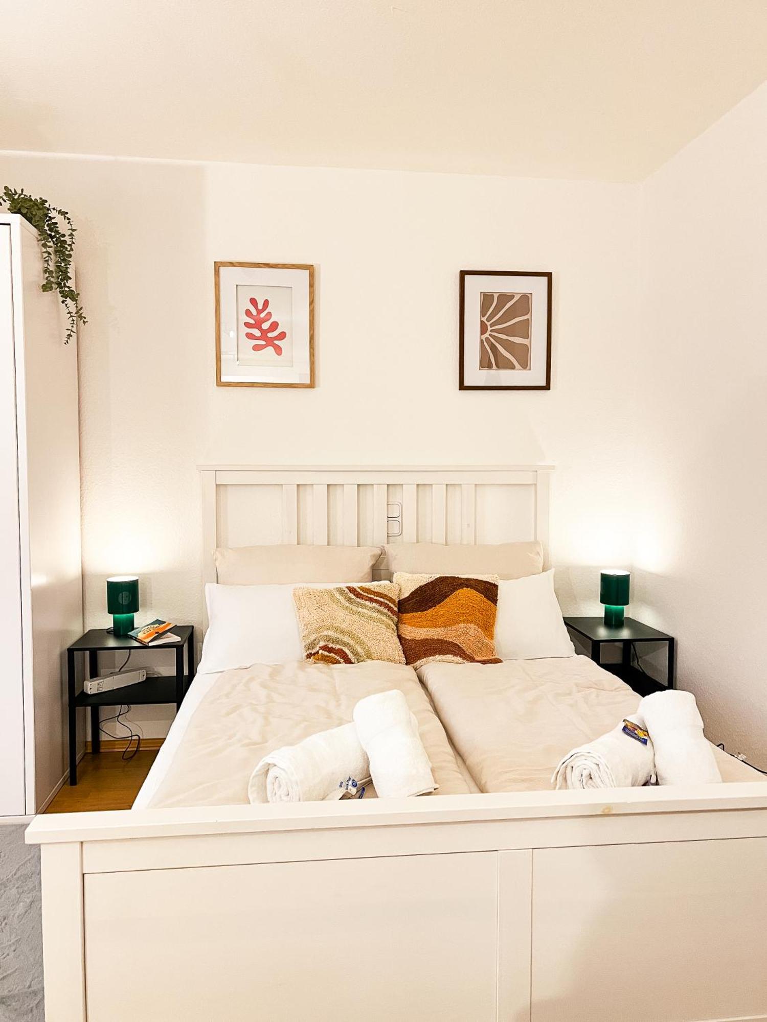 Qonroom - As Individual As You - Oeynhausen City Bad Oeynhausen Rom bilde